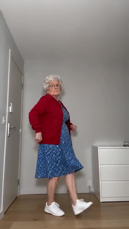 Toc Toc Dance AI: example frame